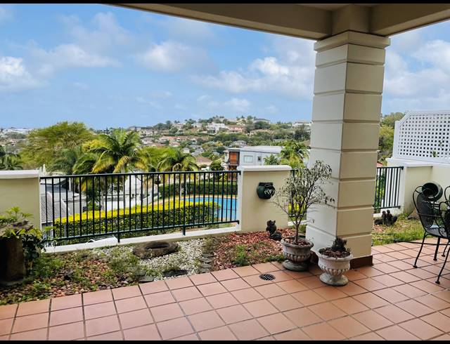 2 BEDROOM SIMPLEX FOR SALE IN LA LUCIA